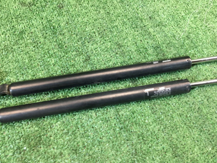 упоры багажника f10. амортизатор 5-ой двери x-ray 700210552do. крепление амортизатора задней двери тойота калдина. амортизатор двери багажника porsche cayenne 958. Sportage снятие амортизатора пятой двери электропривод.