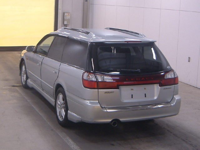 Subaru рамка номера