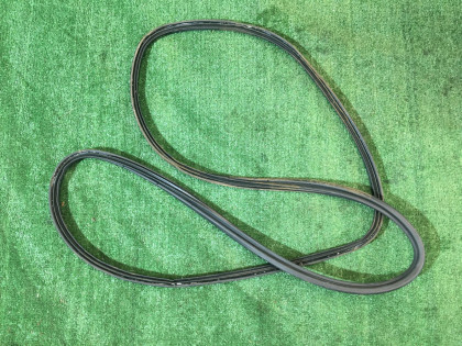 Уплотнитель багажника SG5 SG9