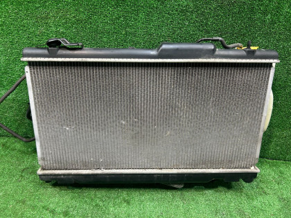 Радиатор двигателя BE5