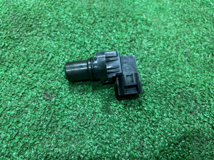 Датчик распредвала YA5