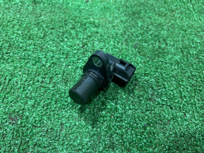 Датчик распредвала YA5