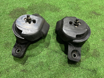 Подушки двигателя BE5 BH5