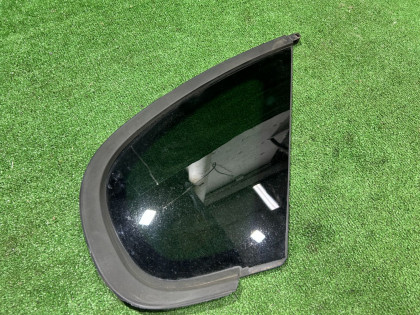 Стекло Форточка правая BEE BE9 BE5