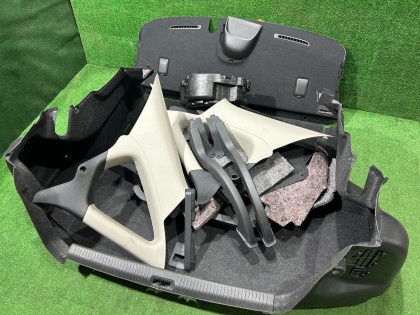 Обшивка багажника