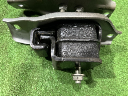 Подушки двигателя