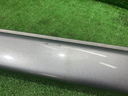 Порог правый