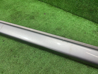 Порог правый