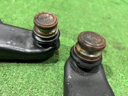 Рычаги передние