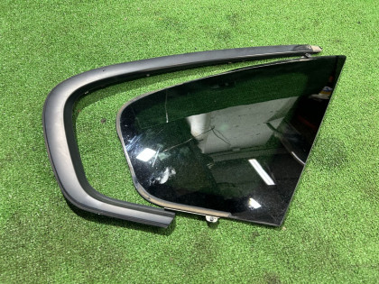 Стекло форточка правая BL9 BL5 BLE