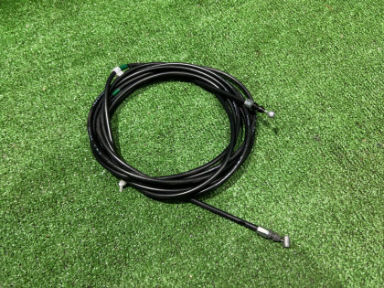 Тросик багажника