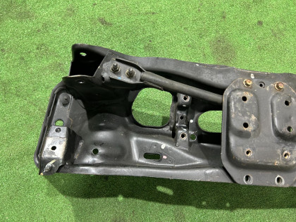 Балка передняя