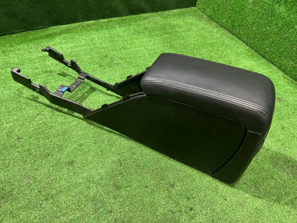 Бардачок подлокотник