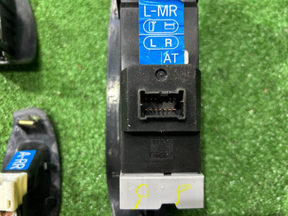 Блок управления стеклоподъемниками