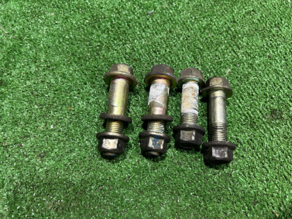 Болты развальные передние