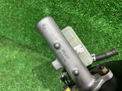 Главный тормозной цилиндр