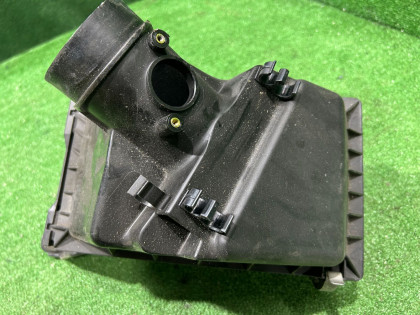 Корпус воздушного фильтра SUBARU LEGACY OEM 46052FE000 46051AE000 BE5 2002 EJ206 AT