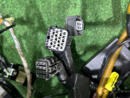 Коса SUBARU LEGACY OEM 81200AE590 BE5 2002 EJ206 AT