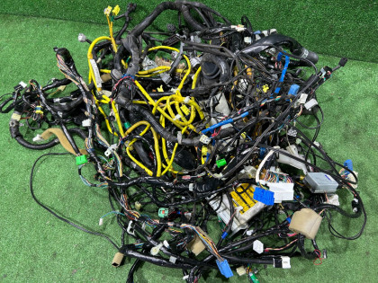 Коса SUBARU LEGACY OEM 81200AE590 BE5 2002 EJ206 AT