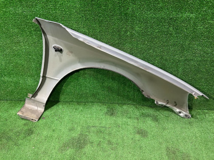 Крыло переднее левое