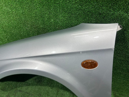 Крыло переднее левое