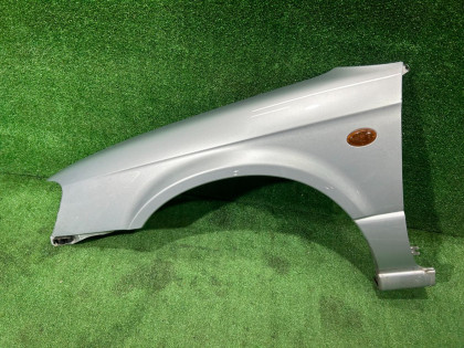 Крыло переднее левое