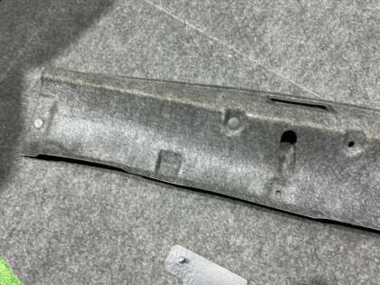 Обшивка багажника