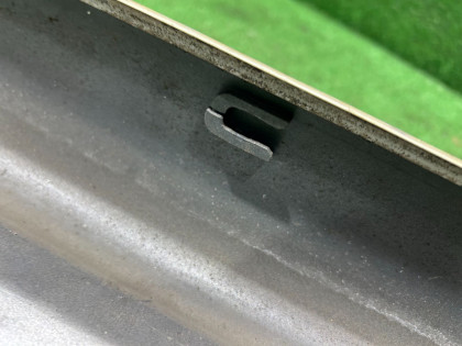 Порог правый