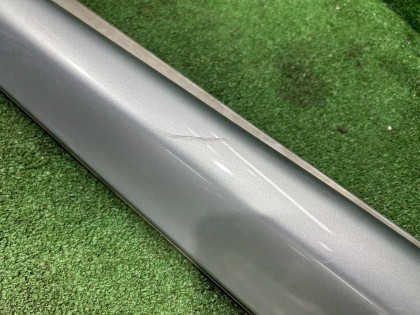 Порог правый