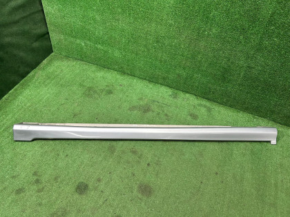 Порог правый