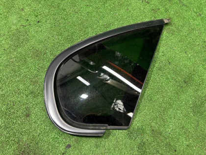 Стекло форточка правая