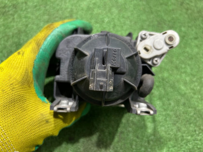 Фара противотуманная левая