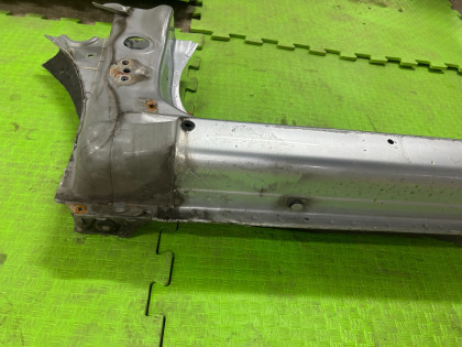 Порог металл левый