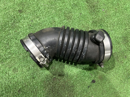 Патрубок воздушного фильтра