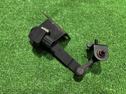 Датчик корректора фар задний