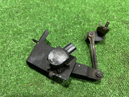 Датчик корректора фар передний