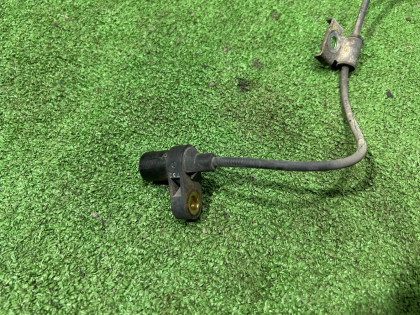 Датчик ABS передний правый