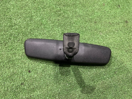 Зеркало заднего вида