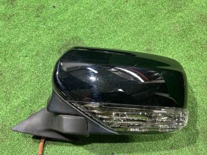 Зеркало левое