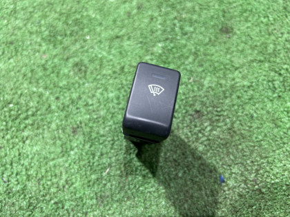 Кнопка обогрева лобового стекла