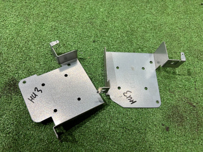 Крепление магнитофона