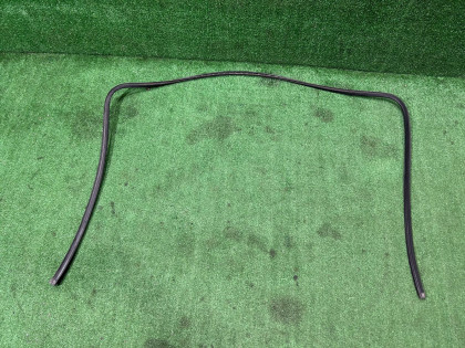 Молдинг лобового стекла