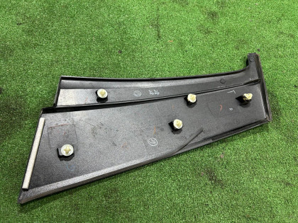 Молдинг заднего стекла правый