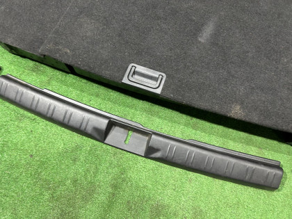 Обшивка багажника