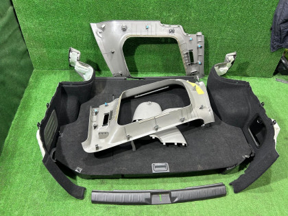 Обшивка багажника