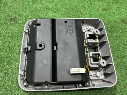 Плафон салона передний