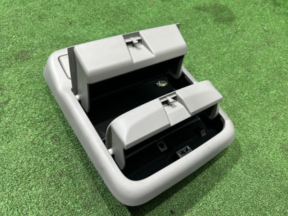 Плафон салона передний