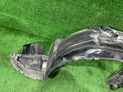 Подкрылок передний левый