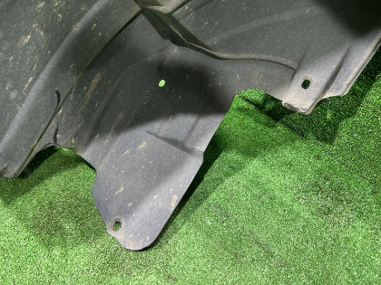 Подкрылок передний левый