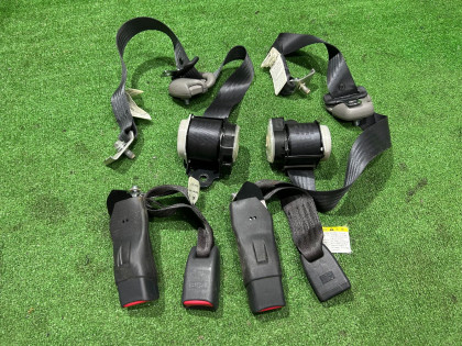 Ремни безопасности задние